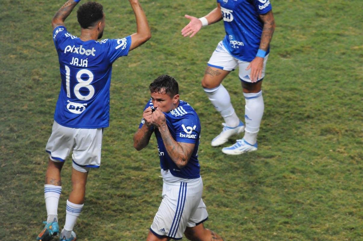 Fotos do jogo entre Cruzeiro e Remo pela Copa do Brasil