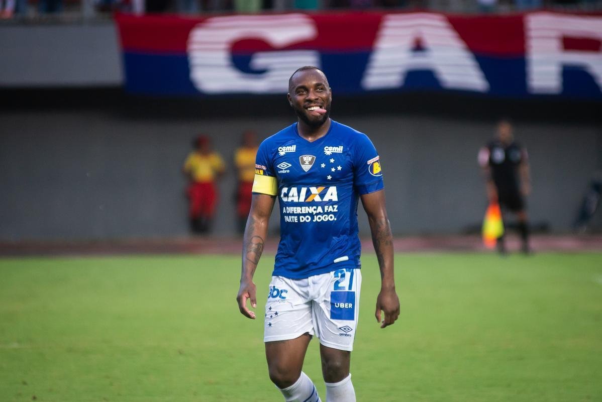 Um dos lderes do elenco, o zagueiro Manoel seguiu na reserva em 2018 muito em funo da produo da dupla formada por Ded e Leo. Substituto imediato dos titulares, o camisa 27 esteve em 23 jogos do Cruzeiro em 2018. Ele marcou um gol. H possibilidade de ser envolvido em alguma negociao nesta janela de transferncias. 