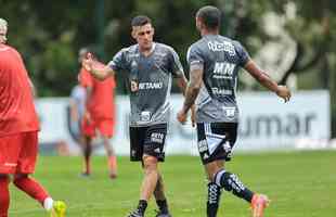 No segundo jogo-treino, Galo venceu por 3 a 0, com gols de Pavn e Eduardo Sasha, duas vezes