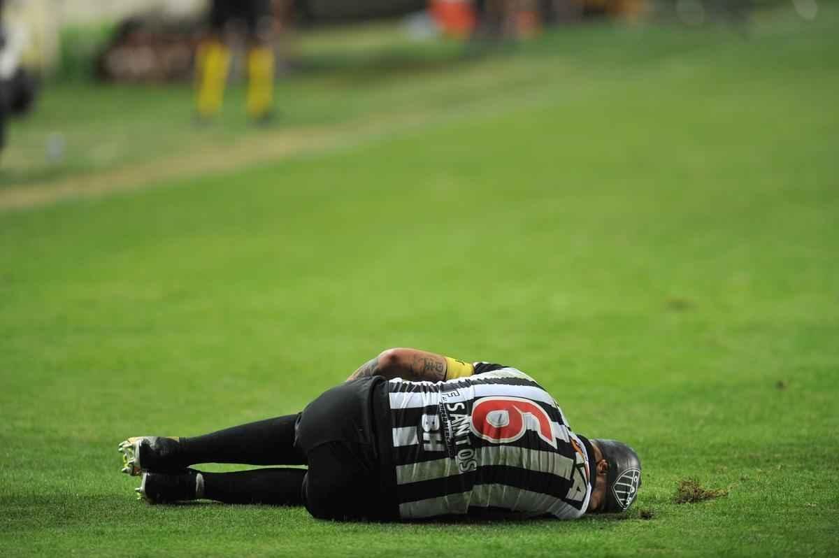 Imagens da partida entre Atltico e Vasco, no Independncia 