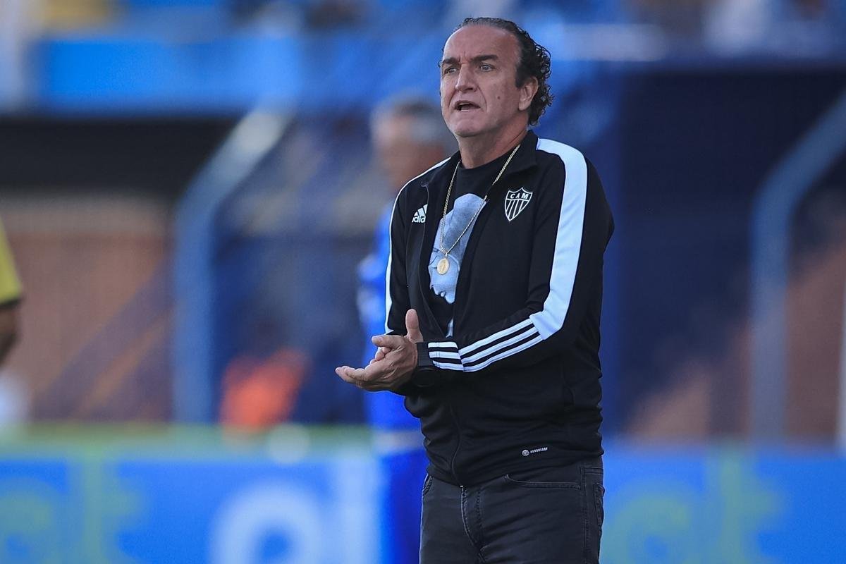 Fotos do jogo entre Ava e Atltico, na Ressacada, pela 27 rodada do Campeonato Brasileiro