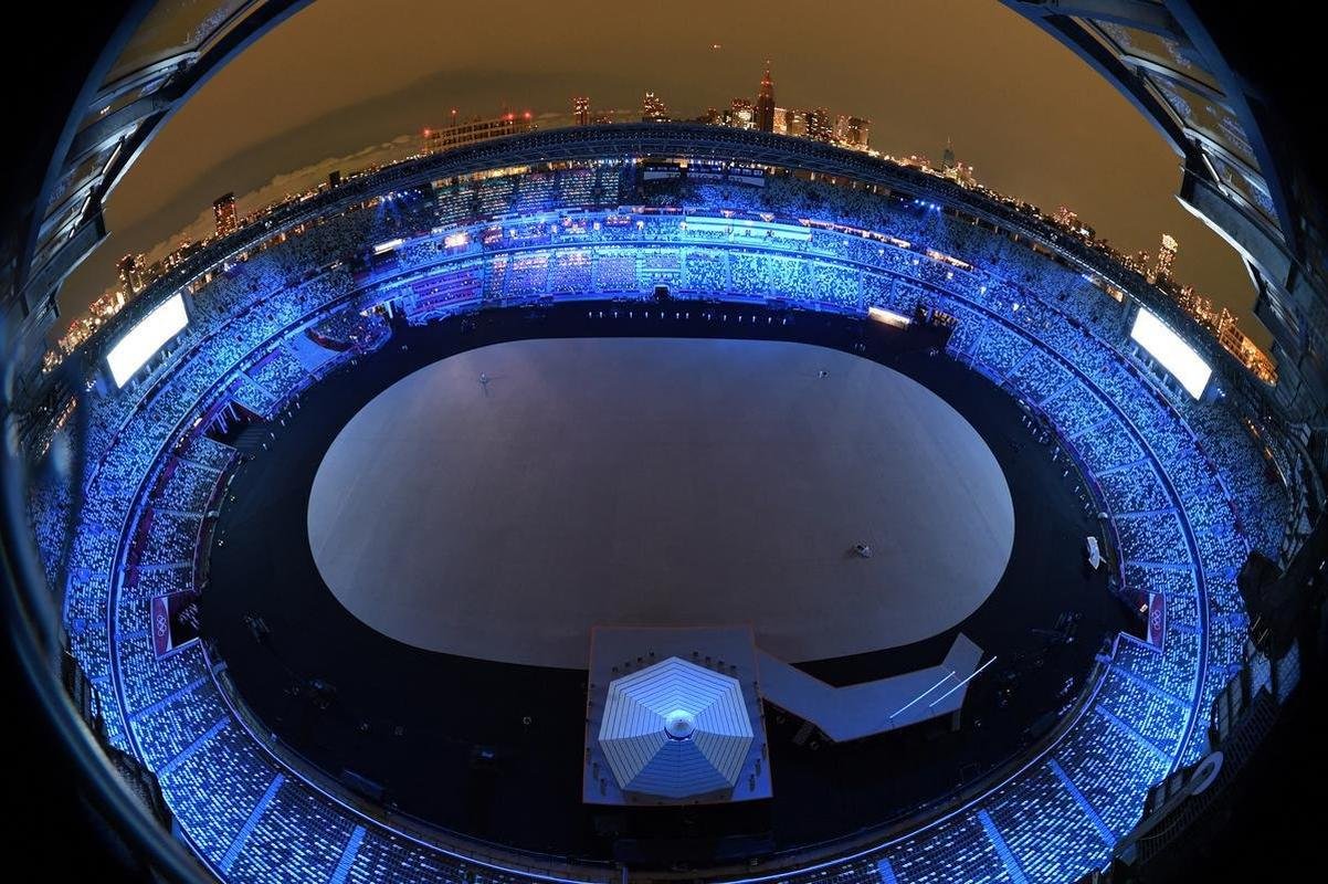 Imagens da cerimnia de abertura dos Jogos Olmpicos de 2020, no Estdio Olmpico de Tquio
