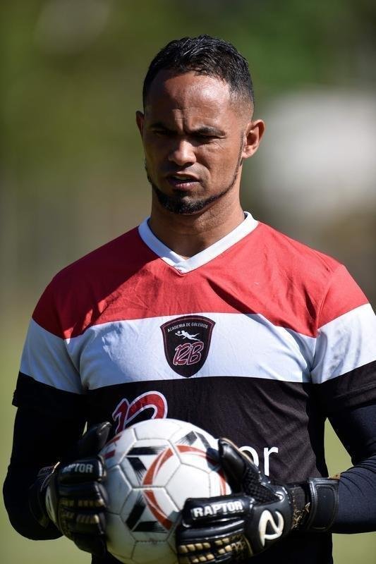 Goleiro Bruno foi apresentado neste sbado pelo Poos de Caldas