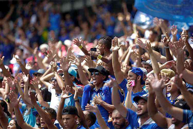 Torcida do Cruzeiro esgota ingressos do setor Laranja, e 