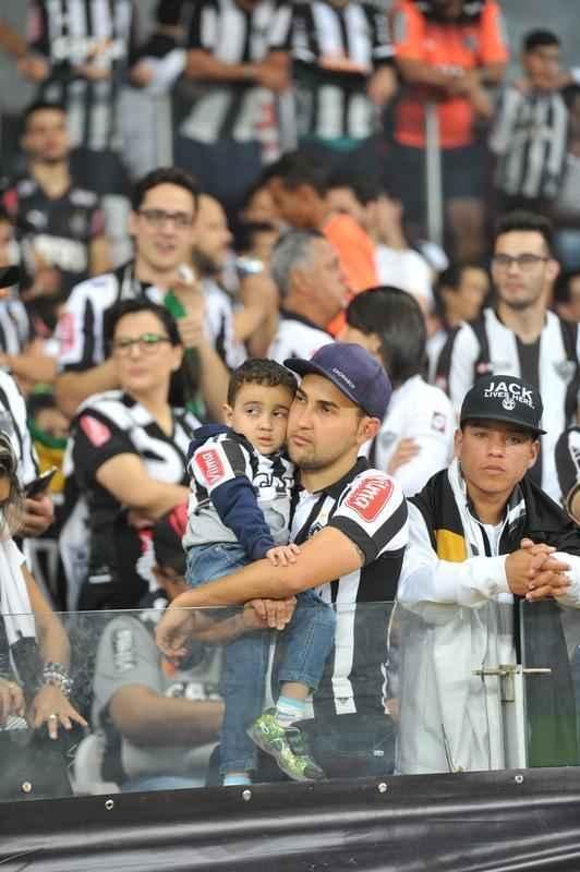 Torcida do Galo acompanhou o duelo entre o Alvinegro e o Jorge Wilstermann, no Mineiro