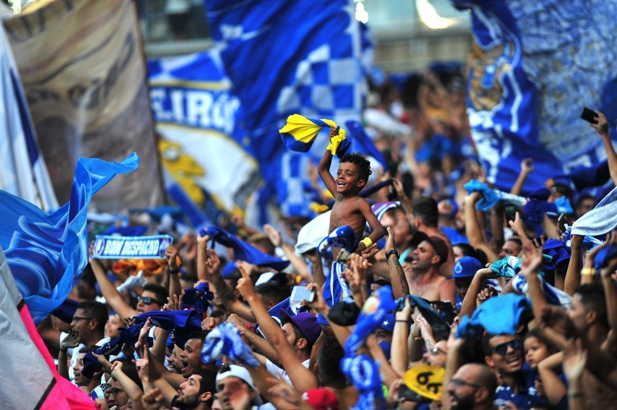 Fotos da torcida do Cruzeiro na deciso do Campeonato Mineiro, no Mineiro