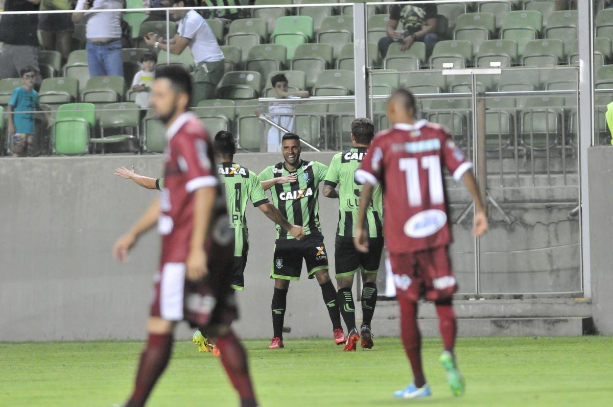 Amrica e Patrocinense se enfrentaram, no Independncia, pela primeira rodada do Campeonato Mineiro