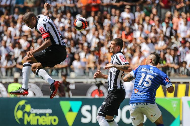 Semifinal do Campeonato Mineiro de 2017: Atlético empatou o primeiro jogo com a URT, como visitante, por 1 a 1, e venceu o segundo jogo, em casa, por 3 a 0. As duas partidas foram realizadas em Belo Horizonte.
