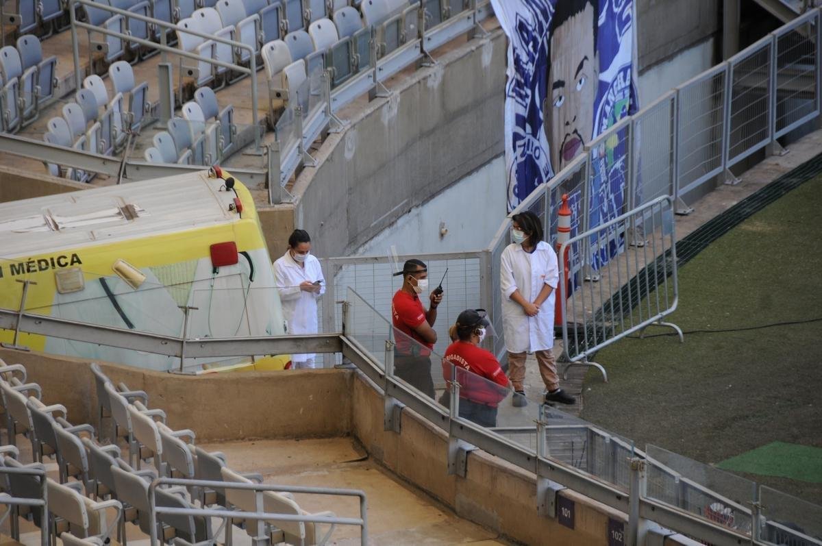 Cruzeiro enfrentou a URT, pela 10 rodada do Estadual