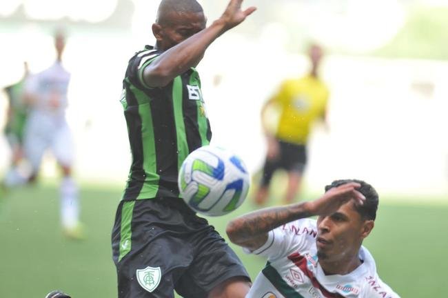 Amrica foi derrotado por 3 a 0 pelo Fluminense neste sbado (15/4), no Independncia, pela 1 rodada do Campeonato Brasileiro