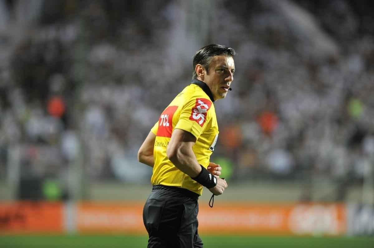 Imagens da partida entre Atltico e Vasco, no Independncia