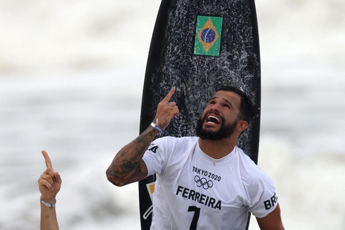 talo Ferreira superou o japons Kanoa Igarashi na final e conquistou o primeiro ouro para o Brasil na Olimpada de Tquio. A medalha  histrica na modalidade que estreia justamente nesta edio dos Jogos.