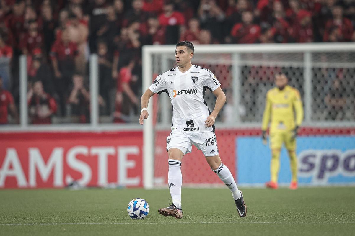O Atltico visitou, na noite desta tera-feira (18/4), o Athletico-PR na Arena da Baixada, em Curitiba. A partida foi vlida pela 2 rodada do Grupo G da Copa Libertadores de 2023.