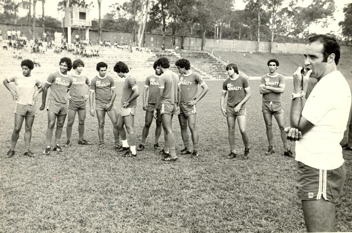 Procpio Cardoso teve trs passagens como tcnico do Cruzeiro (1978, 1981 e 1986).