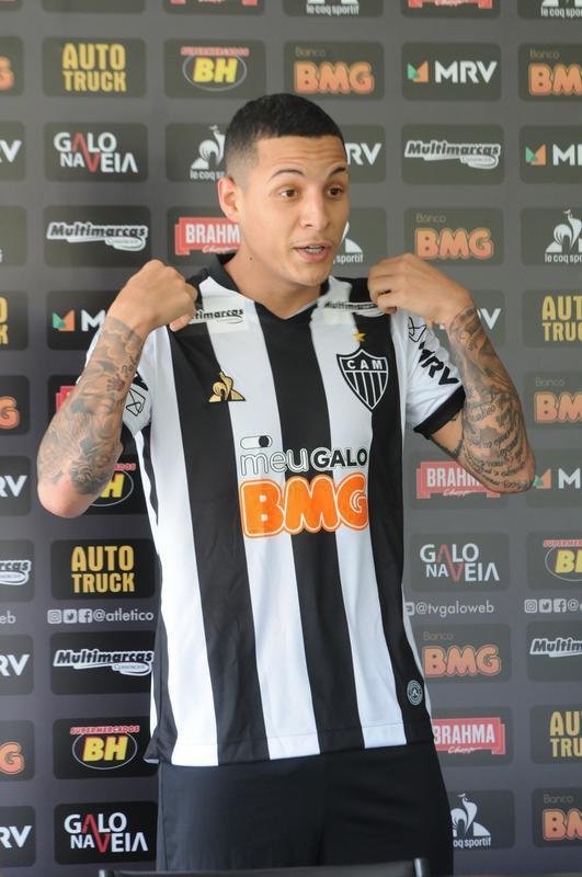 Fotos da apresentao do lateral-esquerdo Guilherme Arana ao Atltico, na Cidade do Galo. Jogador de 22 anos assinou contrato de emprstimo at meados de 2021