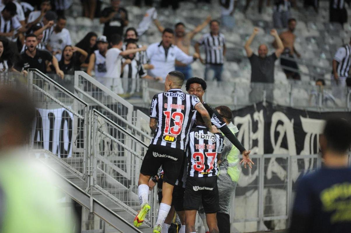 Veja as fotos do confronto entre Atltico x Internacional, no Mineiro, pela 23 rodada da Srie A