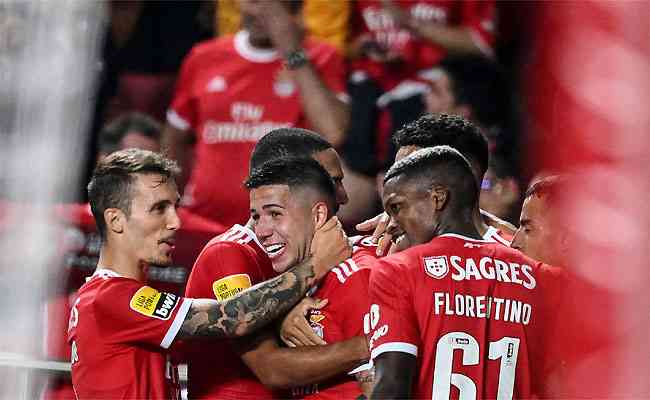 Benfica não tomou conhecimento do Arouca na abertura do campeonato 
