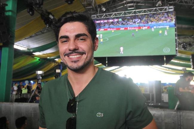 No evento Ginga BH, no bairro Buritis, em Belo Horizonte, torcedores acompanham o jogo entre Brasil e Cro�cia pelas quartas de final da Copa do Mundo