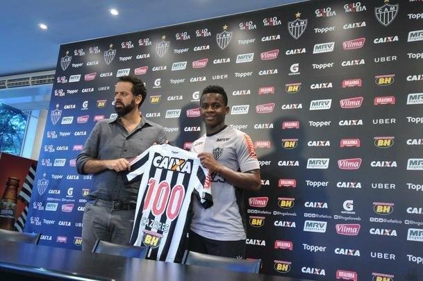 O elenco do Atltico treinou nesta quinta-feira de olho no jogo contra o Corinthians, neste domingo