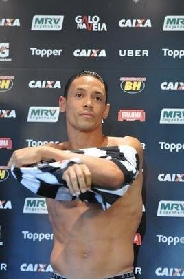 Atltico voltou ao trabalho nesta quinta-feira e apresentou Ricardo Oliveira; alm do atacante, presidente Sergio Sette Cmara e diretor de futebol Alexandre Gallo falaram com os jornalistas