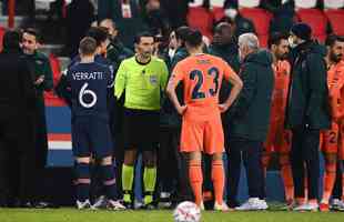 Jogadores de PSG e Basaksehir abandonam jogo aps acusao de ofensa racista 