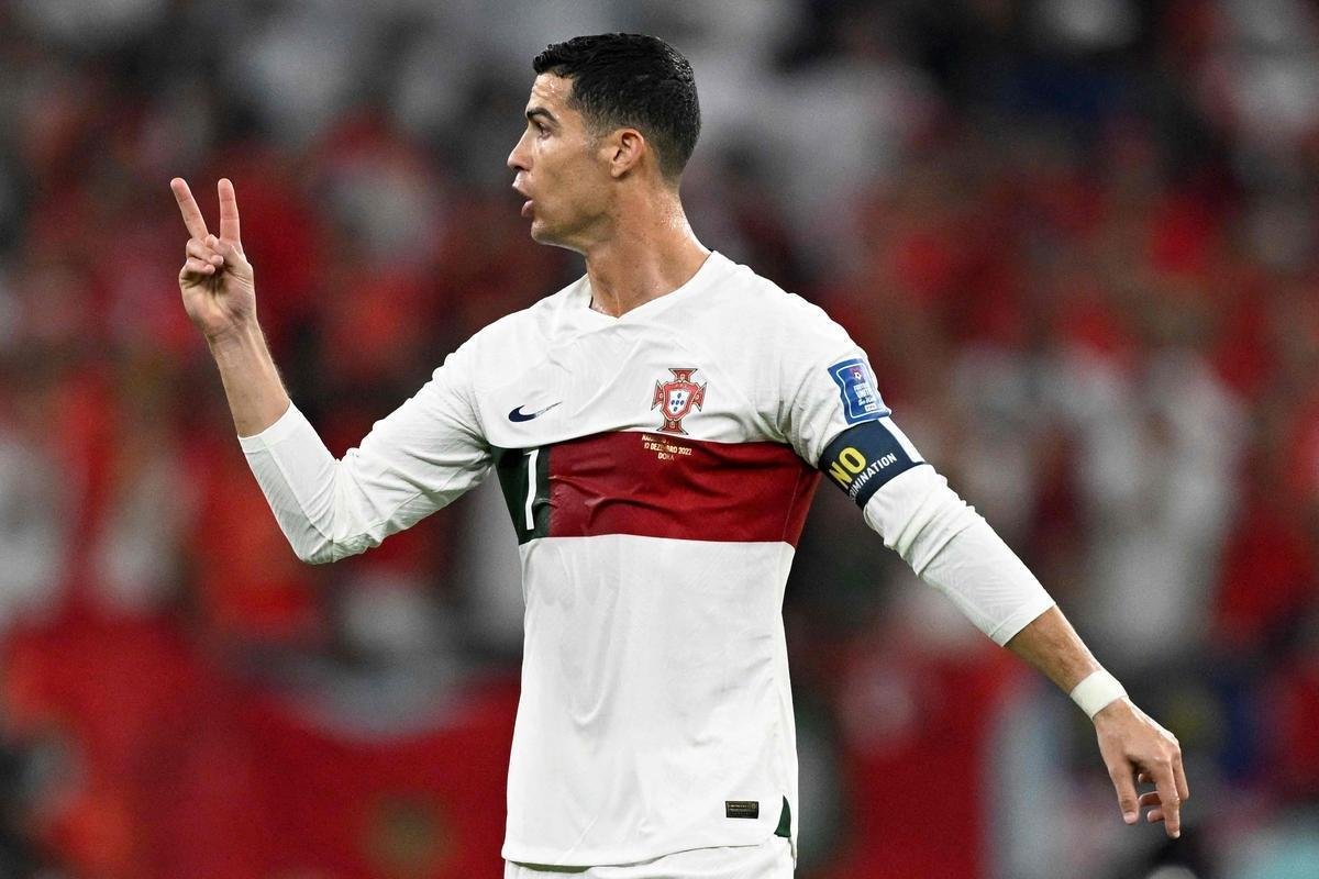 As reaes de Cristiano Ronaldo no banco e durante o jogo contra Marrocos pelas quartas de final da Copa do Mundo
