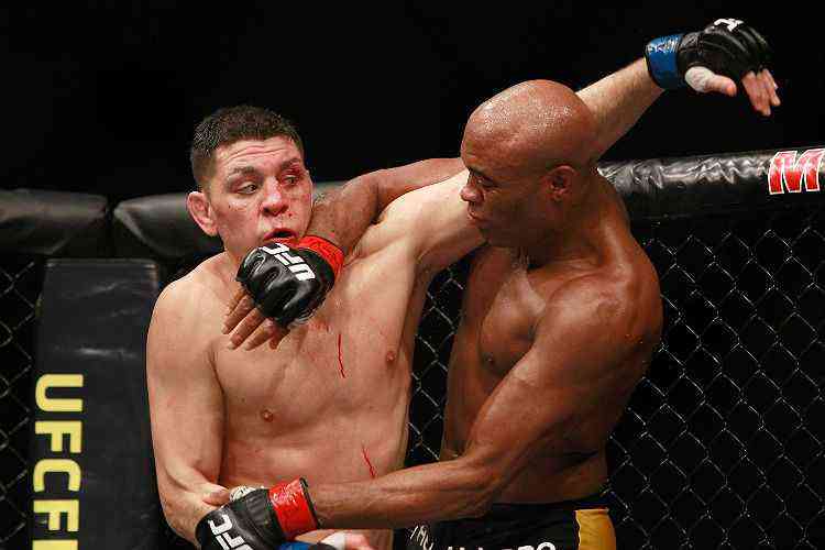 Mais próximo dos 50 anos, Anderson Silva planeja última luta no MMA -  Superesportes