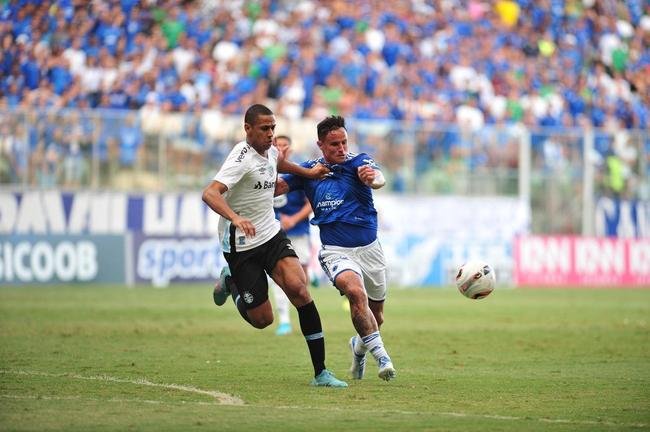 Fotos da partida entre Cruzeiro e Grmio, no Independncia, pela sexta rodada da Srie B do Brasileiro