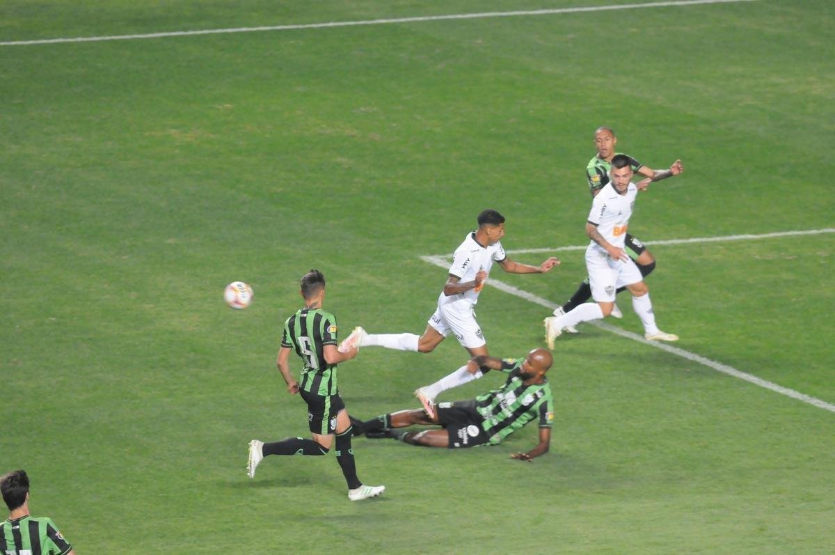Fotos do clssico entre Amrica e Atltico, no Independncia, em duelo de volta da semifinal do Campeonato Mineiro