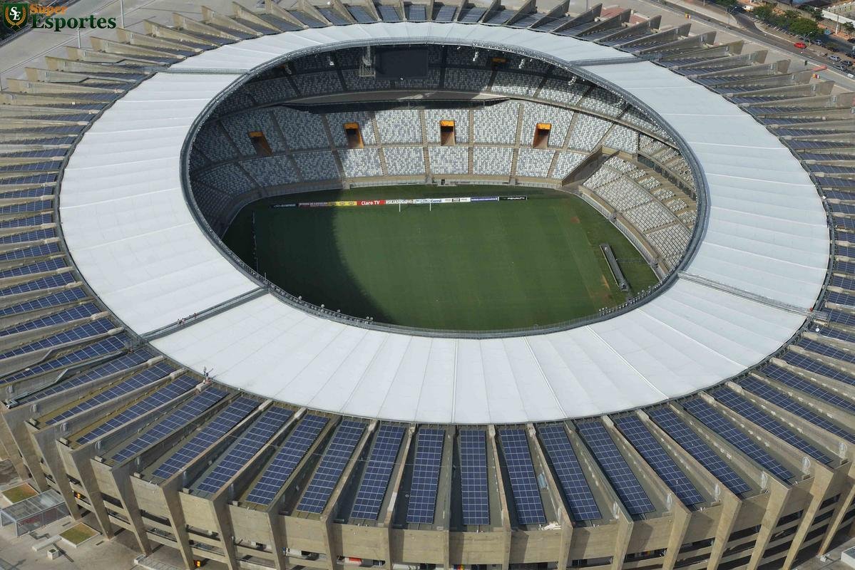 Primeiro semestre de 2013 - Mineiro se transforma em arena e ganha novo conceito. Fachada foi mantida pois era tombada e no poderia ser modificada no projeto de modernizao. No interior, quase tudo mudou.