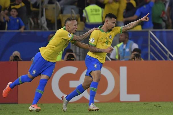 Gabriel Jesus recolocou o Brasil em vantagem na final da Copa América: 2 a 1