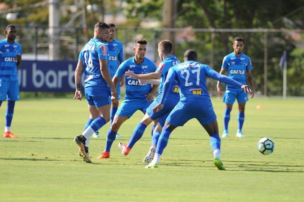 Fotos do treino do Cruzeiro desta sexta-feira (3/11), na Toca da Raposa II (Leandro Couri/EM D.A Press)