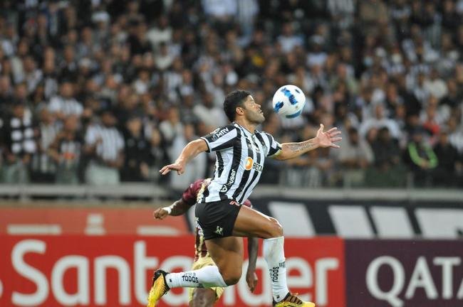 Atltico e Tolima se enfrentaram na noite desta quarta-feira (25), no Mineiro, em Belo Horizonte. A partida foi vlida pela 6 rodada da fase de grupos da Copa Libertadores da Amrica.
