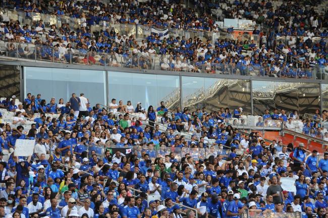 Cruzeiro x Bahia: fotos da torcida da Raposa no Mineiro