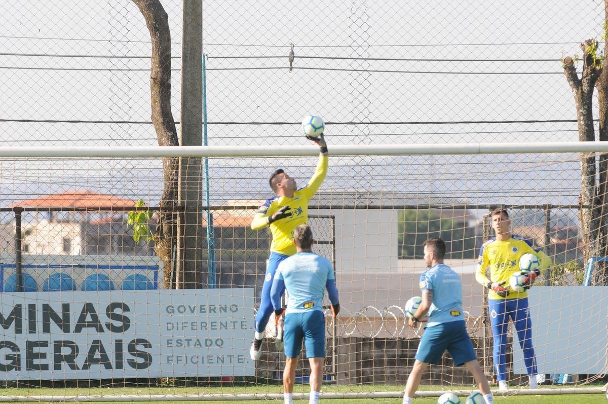 Fotos do treino do Cruzeiro desta quarta-feira, 2 de outubro, na Toca da Raposa II