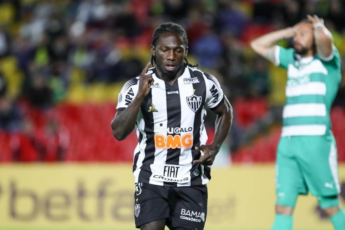 No segundo tempo, Char marcou o segundo gol do Atltico sobre La Equidad