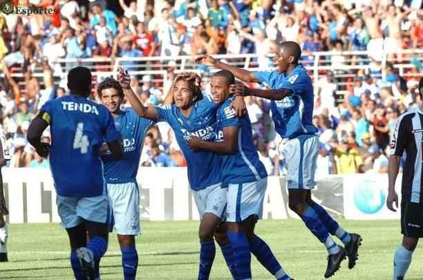 Novamente, Raposa e Galo estavam frente a frente na final do Mineiro e a vantagem também era do time celeste. A equipe do técnico Adílson Batista não teve dó do tradicional rival e devolveu, com sobra, a goleada do ano anterior. Marcelo Moreno, Marcos, contra, e Ramires marcaram no primeiro tempo. Na etapa final, Guilherme e Wagner completaram o placar, que deixou a taça nas mãos da Raposa.