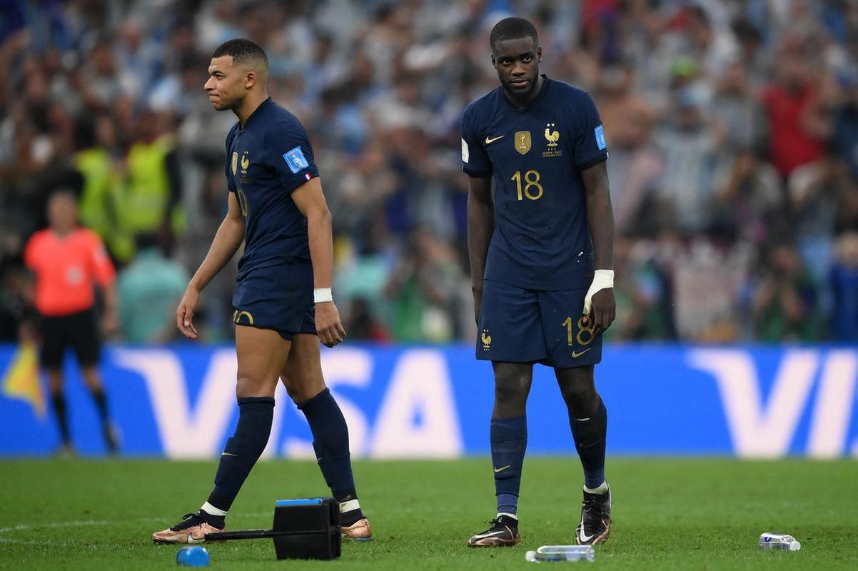 Argentina venceu a Frana por 4 a 2 nos pnaltis, depois de empate por 3 a 3, e finalmente soltou o grito de tricampe do mundo