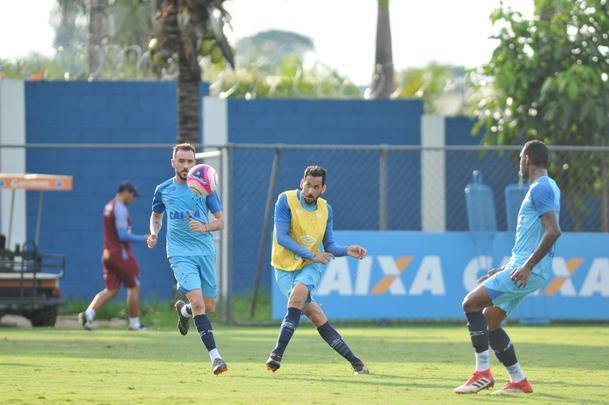 Fotos do ltimo treino do Cruzeiro antes do jogo diante do Tupi, pela semifinal do Campeonato Mineiro