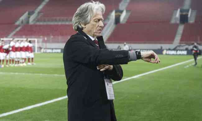 Jorge Jesus est pressionado no cargo 