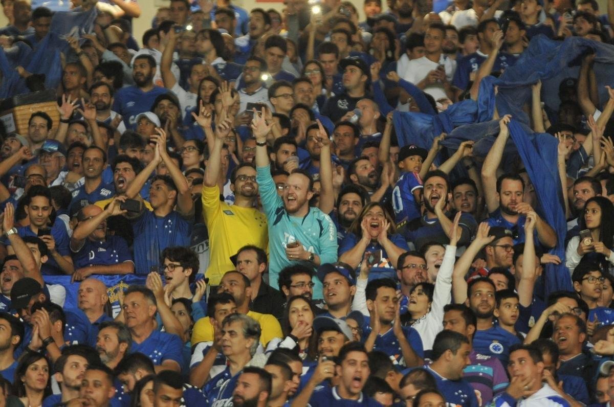 Torcida cruzeirense encheu o Mineiro em deciso com Flamengo na Copa Libertadores