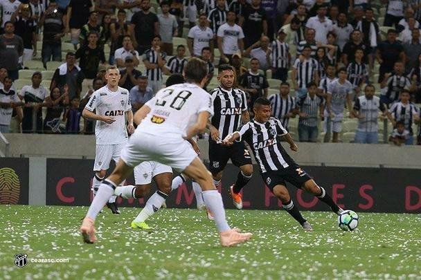 No Castelo, o Atltico perdeu por 2 a 1 para o Cear, em jogo da 31 rodada do Brasileiro