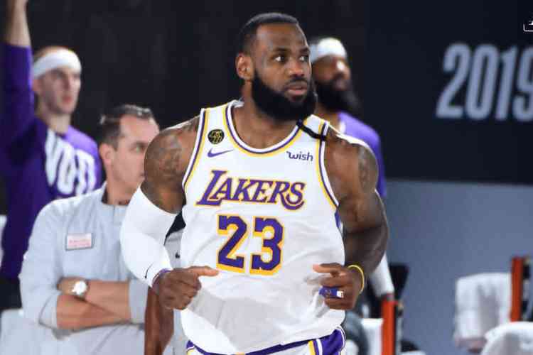 Miami Heat e LA Lakers nas finais de conferência da NBA - Basquetebol -  SAPO Desporto