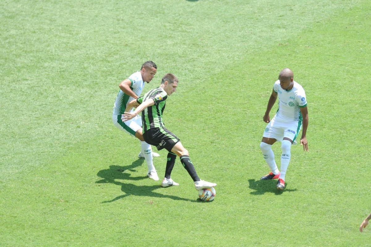 Equipes se enfrentaram neste sbado, pela 13 rodada da competio