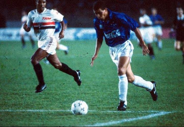 Durante o jogo da final da Recopa, Ronaldo fez uma grande jogada, em que driblou a defesa so-paulina e tocou no canto do goleiro Zetti, que salvou com os ps