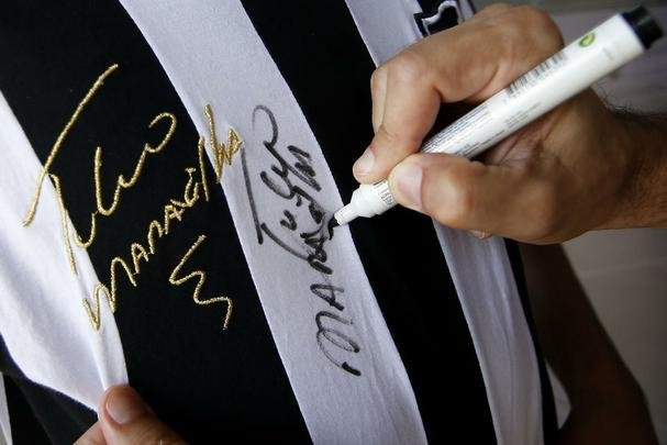 Fotos da vitória do Botafogo sobre o Atlético, por 2 a 1, no Engenhão, pela 18ª rodada do Brasileiro