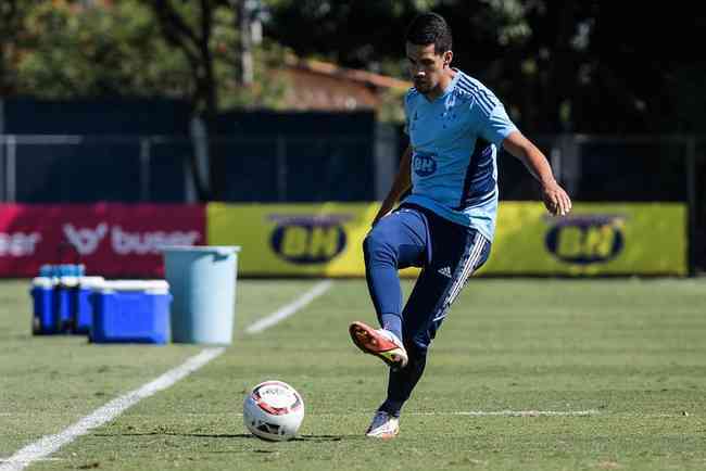 Cruzeiro avança nas negociações com Wesley Gasolina e mira atacante ex  Flamengo – Zeiro