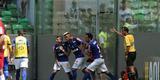 Rafael Silva marcou gol sobre rival e comemorou imitando galinha