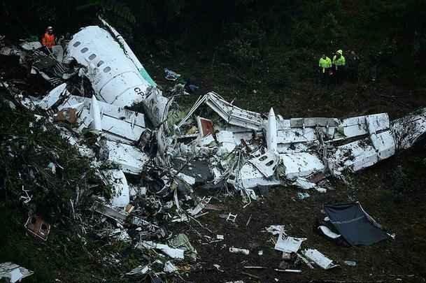 Imagens do local onde caiu o avio da Chapecoense, perto da La Unin, na Colmbia