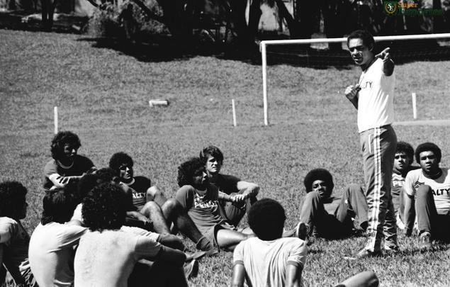 Apresentação do técnico Barbatana aos jogadores do Cruzeiro em 1979